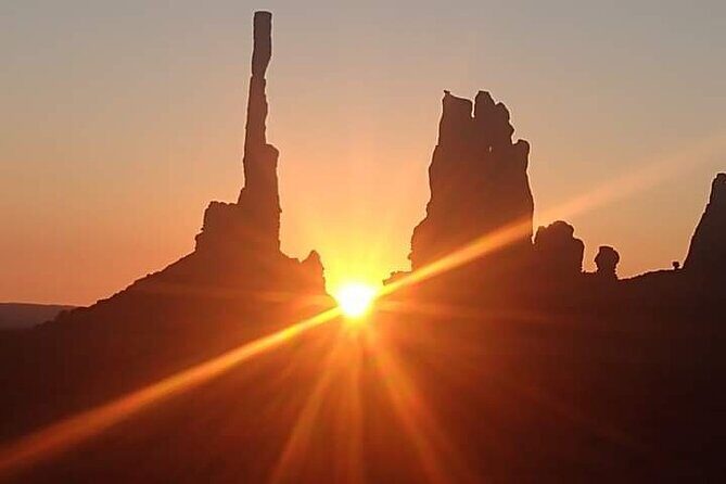 1.5 Hour Jeep Tour in Monument Valley - Key Points