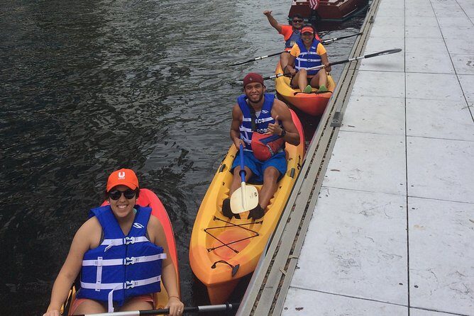 1.5 Hour Kayak Rental with Instruction - Discovering the Fort Lauderdale Canals