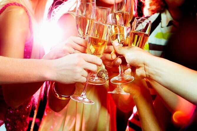 1.5-Hour Las Vegas Strip Limo Tour with Champagne and Photographs - Authentic Experiences and Guest Feedback
