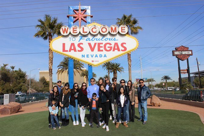 1.5-Hour Las Vegas Strip Limo Tour with Champagne and Photographs - Who Should Book This Tour?