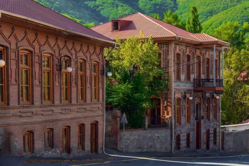 1-D to the North Sheki: Yayla, Ouz, and Xal-Xal. - Key Points