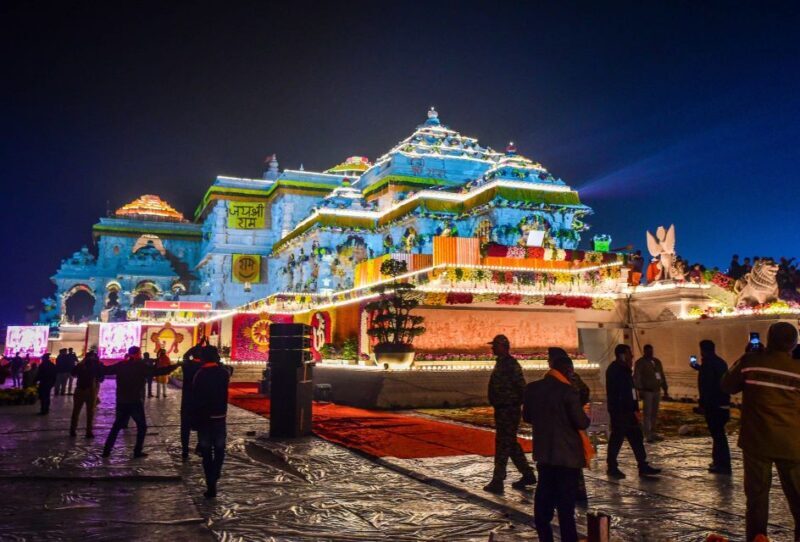 1 Day Ayodhya Tour from Varanasi - An Honest Look at the Varanasi-Ayodhya Day Trip