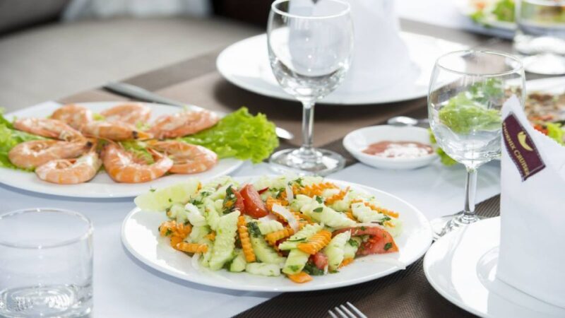 1 Day Ha Noi - Cat Ba island - Lan Ha Bay - Ha Long Bay - Lunch on the Water: Vietnamese Seafood Feast