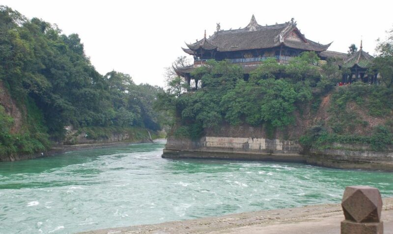 1-Day Mount Qingcheng and Dujiangyan Irrigation System Tour - The Heart of the Tour: Mount Qingcheng