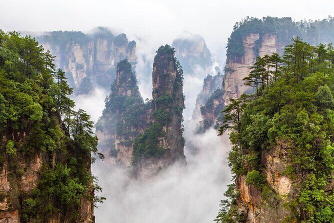 1-Day Private Tour to Zhangjiajie Forest Park & Avatar Mountain - Exploring the 1-Day Private Tour to Zhangjiajie Forest Park & Avatar Mountain
