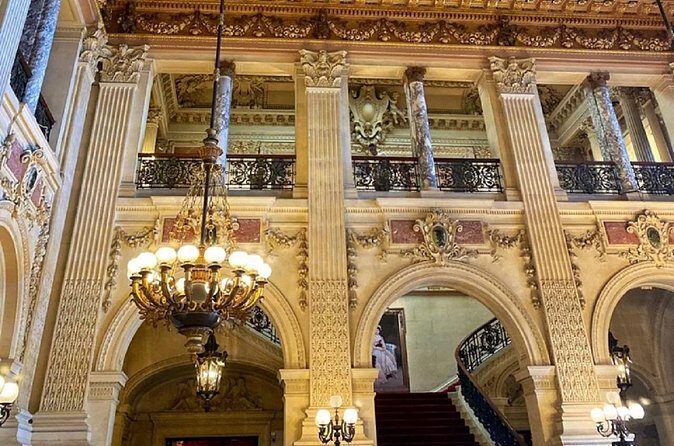 1-Day Small Group to Breakers, Marble House and Downtown Newport - Frequently Asked Questions
