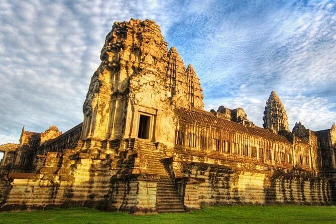 1 day special Tour: Angkor Wat,Bayon,Ta Prohm, Bantey srei and Beng Mealea - The Sum Up