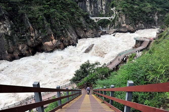 1 Day Tiger Teaping Gorge Private Tour from Lijiang or Shangri-La - Key Points