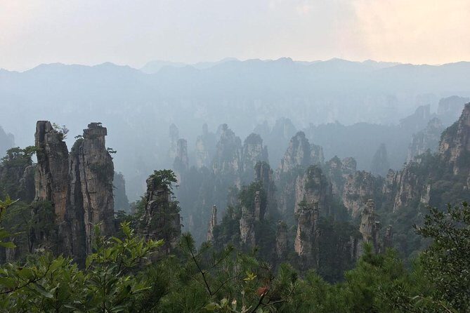 1 Day Trip to Zhangjiajie National Forest Park & Avatar Mountain - Authentic Experiences and Review Highlights