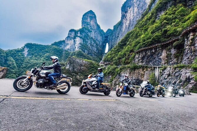 1-Day Zhangjiajie National Forest Park(Avatar) and Tianmen Mountain Private Tour - FAQ