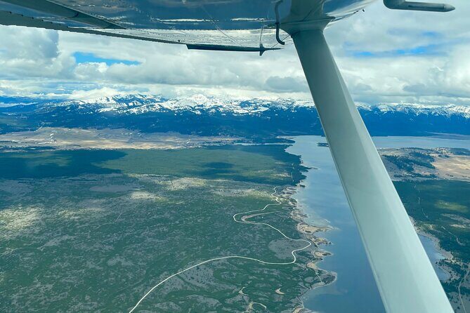 1 Hour Aerial Tour Over the Western Boundary of Yellowstone - Exploring the 1 Hour Aerial Tour Over the Western Boundary of Yellowstone