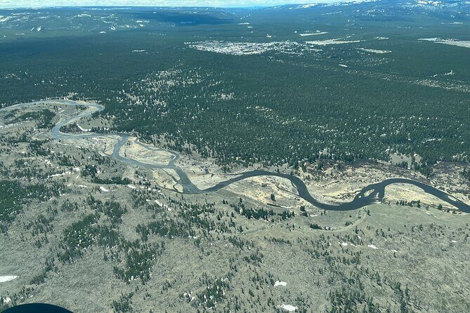 1 Hour Aerial Tour Over the Western Boundary of Yellowstone - FAQs