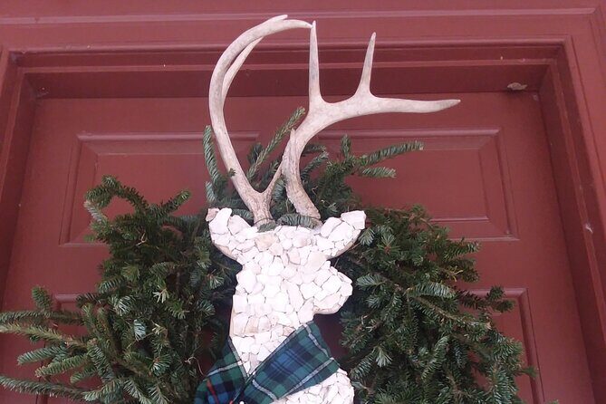 1 Hour Christmastide Walking Tour in Virginia Past and Present - A Deep Dive into the Experience