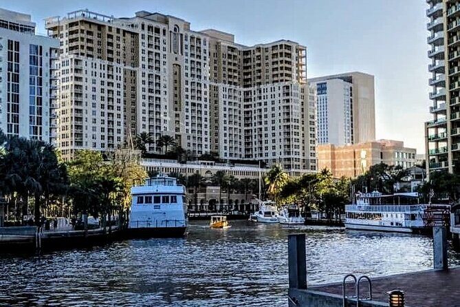 1 Hour Private Boat Tour in Fort Lauderdale Up to 12 people - Who Should Consider This Tour?