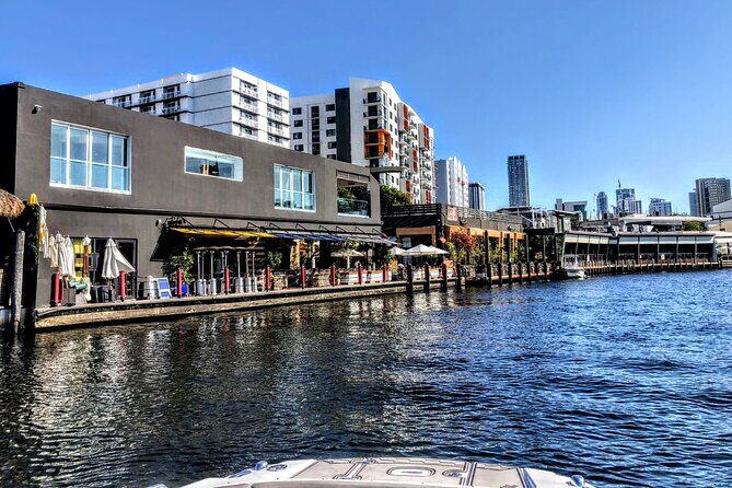 1 Hour Private Boat Tour in Fort Lauderdale Up to 12 people - The Sum Up