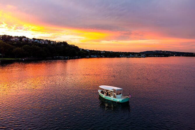 1 Hour Private Electric Duffy Cruise on Lake Austin - A Closer Look at the Experience