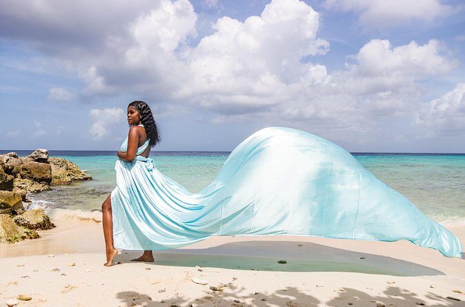 1 Hour Private Flying Dress Photoshoot in Curacao - Who Will Love This Experience?