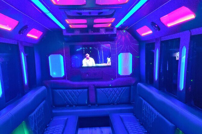 1 Hour Private Las Vegas Party Bus Tour - What Makes This Tour Stand Out?