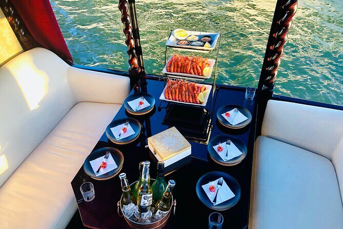 1 Hour Private Romantic Gondola Cruises in Banksia Beach - Who Will Love This Experience?