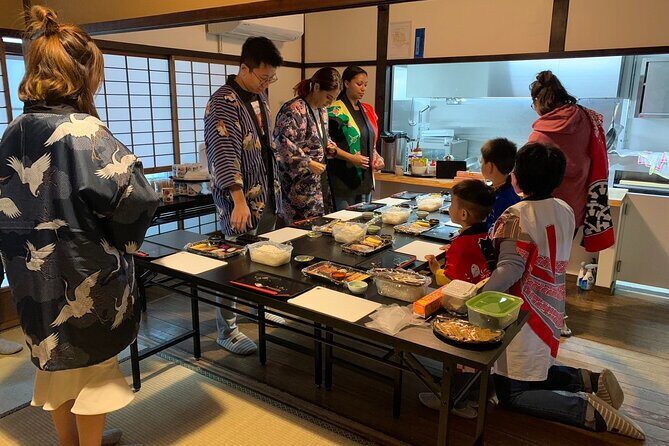 1-Hour Sushi Workshop with Local Instructor in Kyoto Japan - An In-Depth Look at the Kyoto Sushi Workshop