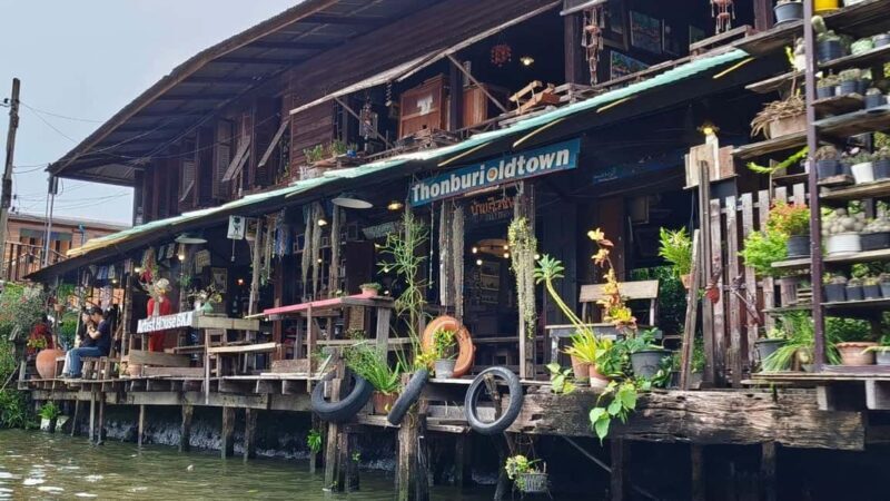 1 Hr Private Bangkok Canal Boat Tour: Traditional Flat Boat - Who Is This Tour Best For?