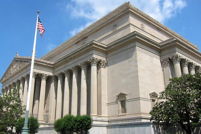 #1 National Archives Tour | Satisfaction Guaranteed! | 6ppl Max - The Role of a Guide