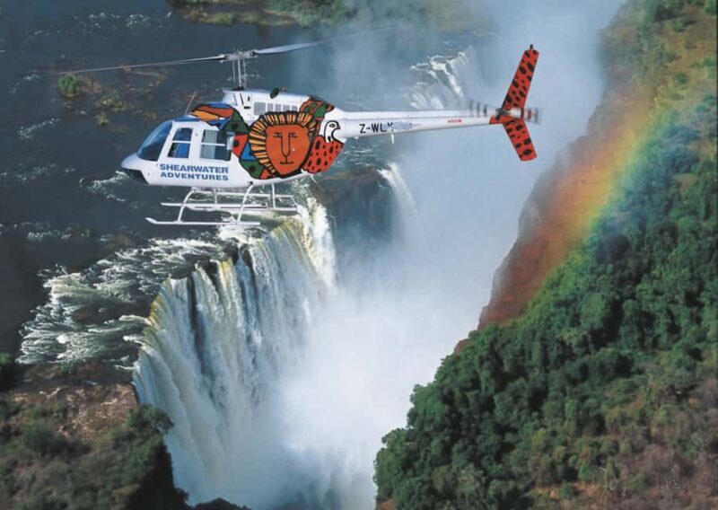 12-15 minutes Helicopter flight over the Victoria Falls - Key Points