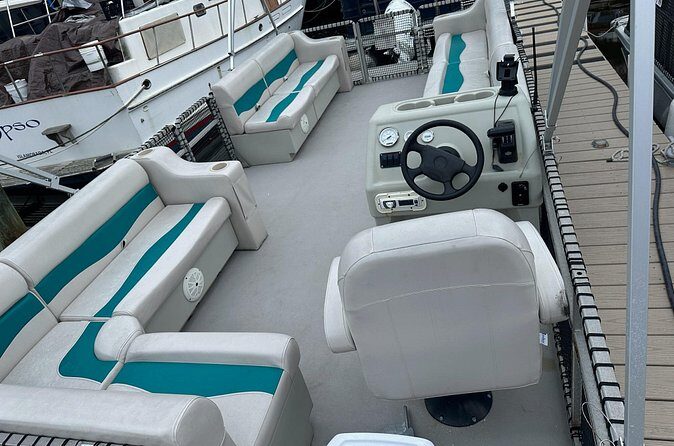 12 Passenger Pontoon Rental - The Sum Up: Who Will Love This?