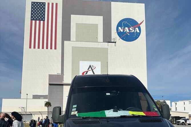 14 Passengers Van Airport to or from Port Canaveral One Way - Who Should Consider This Service?
