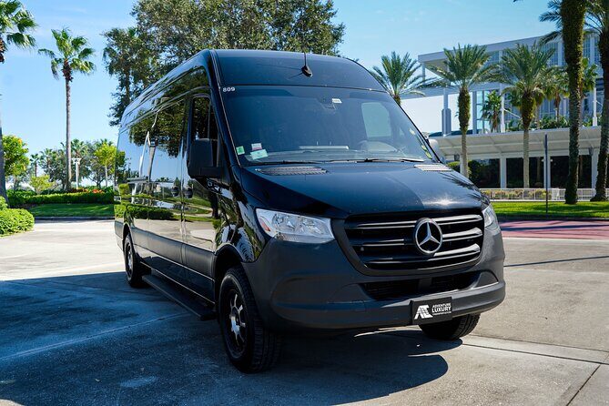 14 Pax Private Transfer To or From Orlando International Airport - Key Points