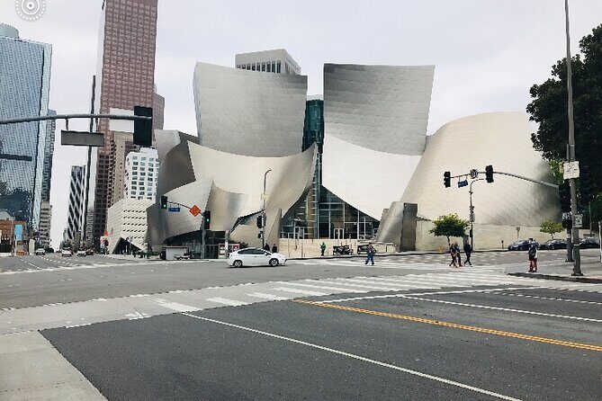 14-Seater Private Tour of LA - The Sum Up