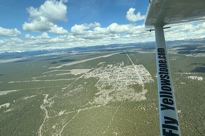 15 Minute Yellowstone Small Plane Tour - Key Points