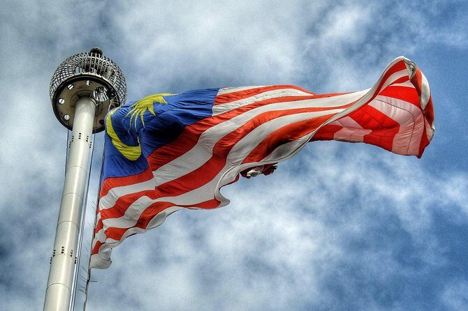 #17-19Hrs Kuala Lumpur MPV Day Tour from Singapore w' Tour Guide - An In-Depth Look at the Tour Experience
