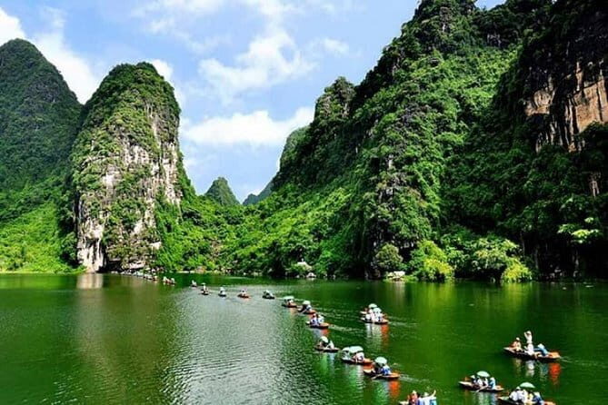 17-Day Vietnam Tour | Explore the Best Highlights of Vietnam - From Mountain Resorts to Coastal Cities: Da Nang and Hoi An