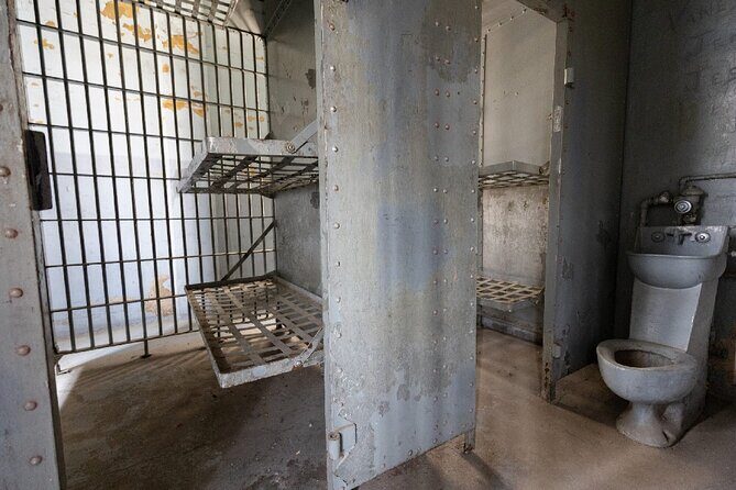 1910 Haunted Jail Ghost Tours - Key Points
