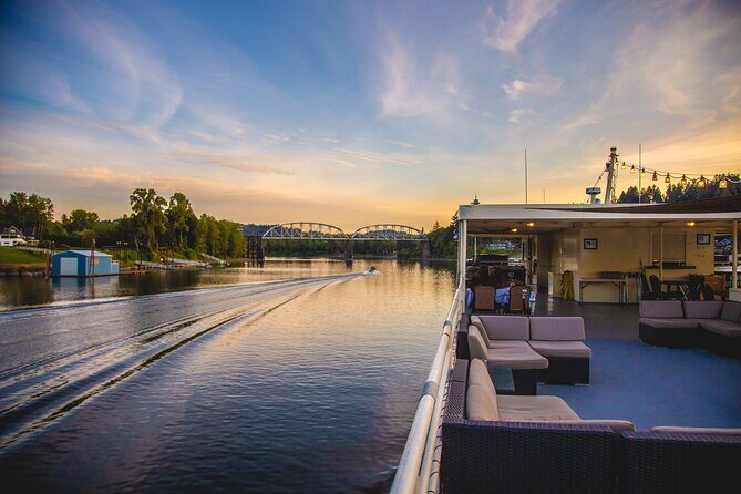 2.5-hour Dinner Cruise on Willamette River - FAQ: Your Questions Answered
