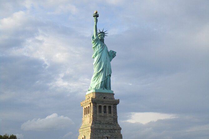 2.5-hour Guided Sailboat Tour - Cancellation Policy and Practical Tips