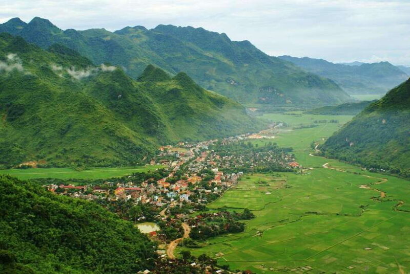 2 Day 1 Night Mai Chau Classic Tour from Hanoi - Second Day: Trekking, Biking, and Returning to Hanoi
