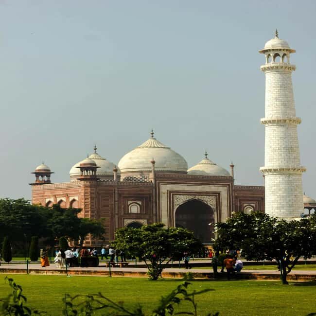 2 Day All Inclusive Taj Mahal & Agra City Tour From Banglore - Authentic Experiences That Make This Tour Special