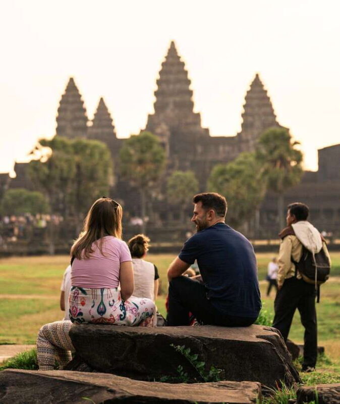2-Day: Angkor Temple Treasures and Unique Floating Lifestyle - Exploring the Temples: A Deep Dive into Day 1