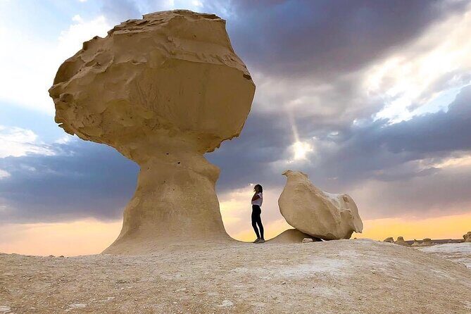 2-Day Black & White Desert, Crystal Mountain, option Pyramid tour - A Full Breakdown of the Tour Experience