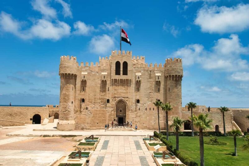 2-Day Cairo & Alexandria Tour: Pyramids, Sphinx, Catacombs - Possible Drawbacks and Considerations
