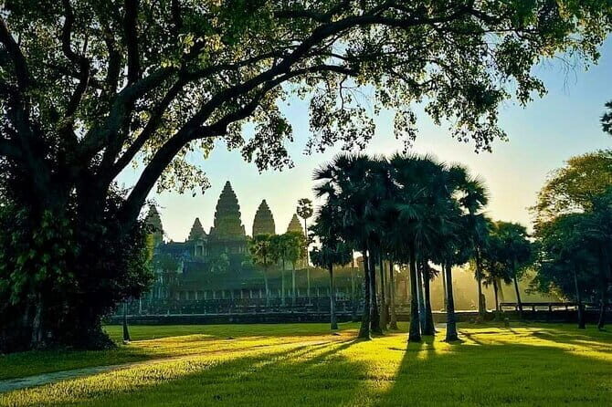 2 Day Cambodia Private Guided Tour in Angkor Temples - Key Points
