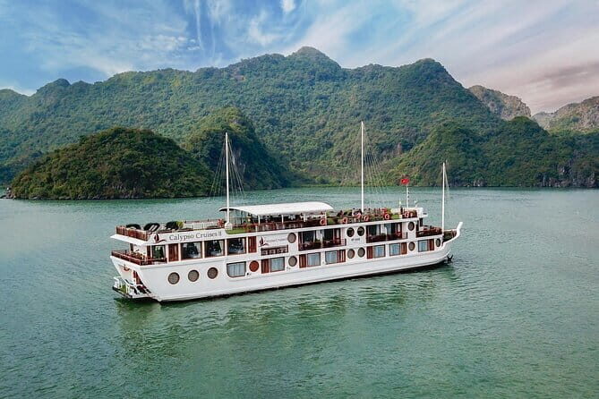 2-Day Cruise to Halong Bay and Lan Ha Bay on Calypso Cruises - A Practical Look at the 2-Day Cruise to Halong Bay and Lan Ha Bay on Calypso Cruises