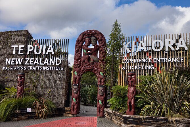 2-Day Hobbiton, Rotorua, Waitomo Caves Tour from Auckland with Accommodation - Who Should Consider This Tour?