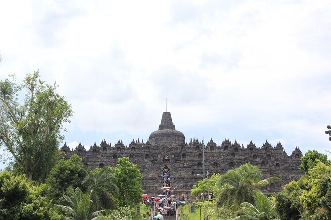 2-Day Java Tour from Bali Including Yogyakarta and Borobudur Temple - Key Points