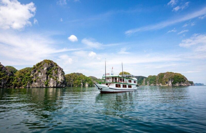 2-Day Lan Ha Bay & Cat Ba Cruise w/ Kayaking, Biking & More - Who Will Enjoy This Tour?