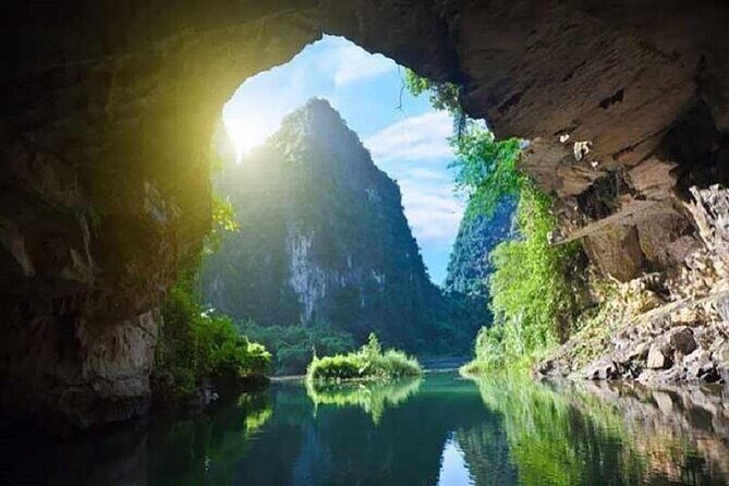 2-Day Ninh Binh Adventure Tour from Hanoi - Who Is This Tour Best For?