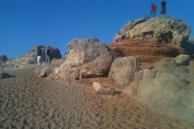 2-Day Private Bahariya Oasis Tour from Cairo and Giza Hotels - Who Should Consider This Tour?