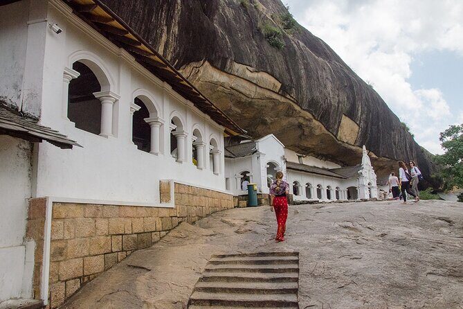 2 Day Private Tour of Kandy, Sigiriya & Dambulla - All Inclusive - FAQs